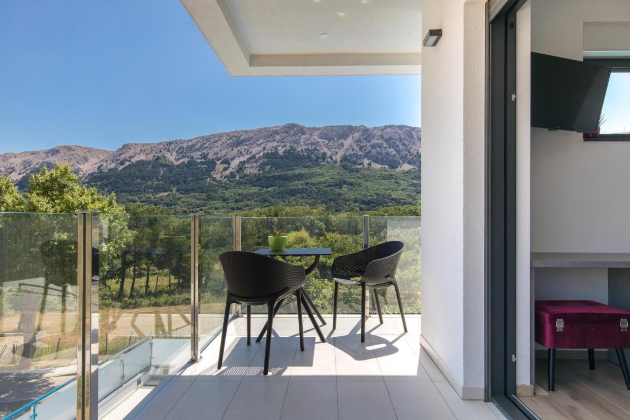 Villa Supernus With Heated Pool Baška Extérieur photo
