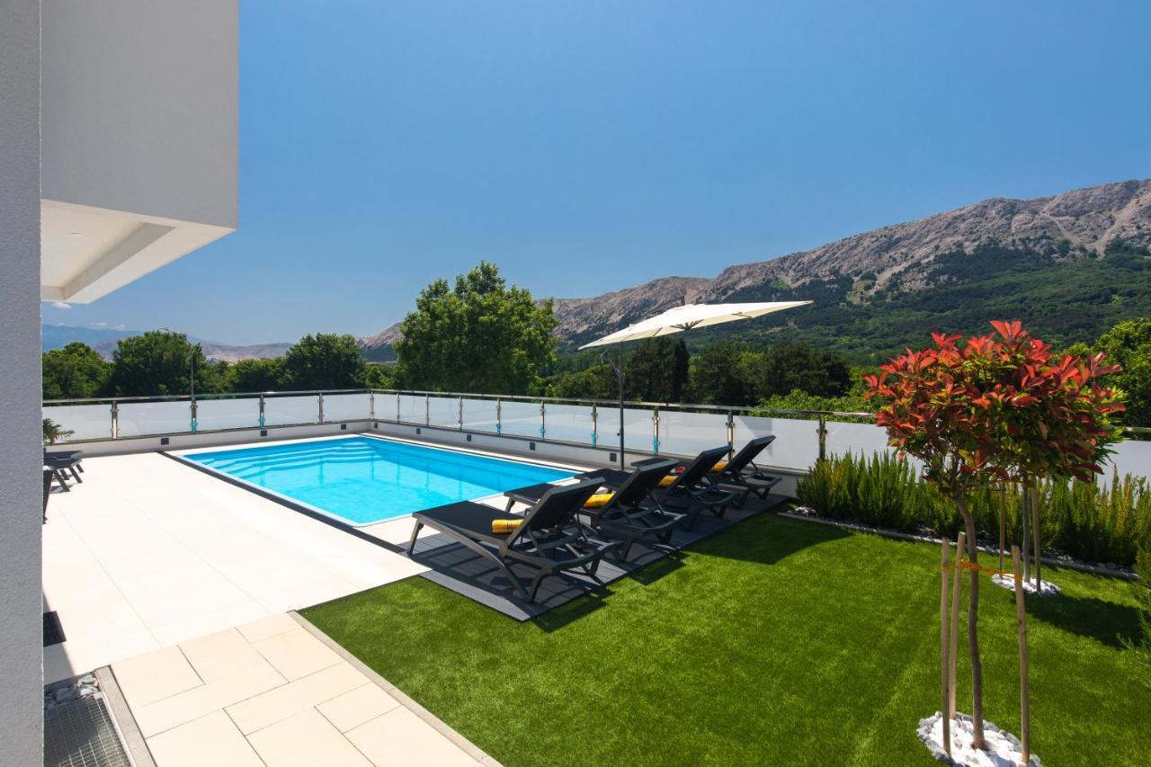 Villa Supernus With Heated Pool Baška Extérieur photo
